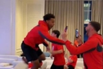 29分大逆转！美国男足看NBA总决赛，目睹尼克斯惊天逆转疯狂庆祝